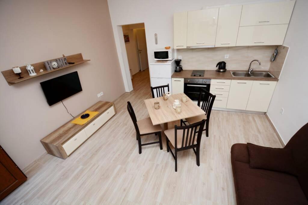 Premium Apartment Vicky Zara Esterno foto